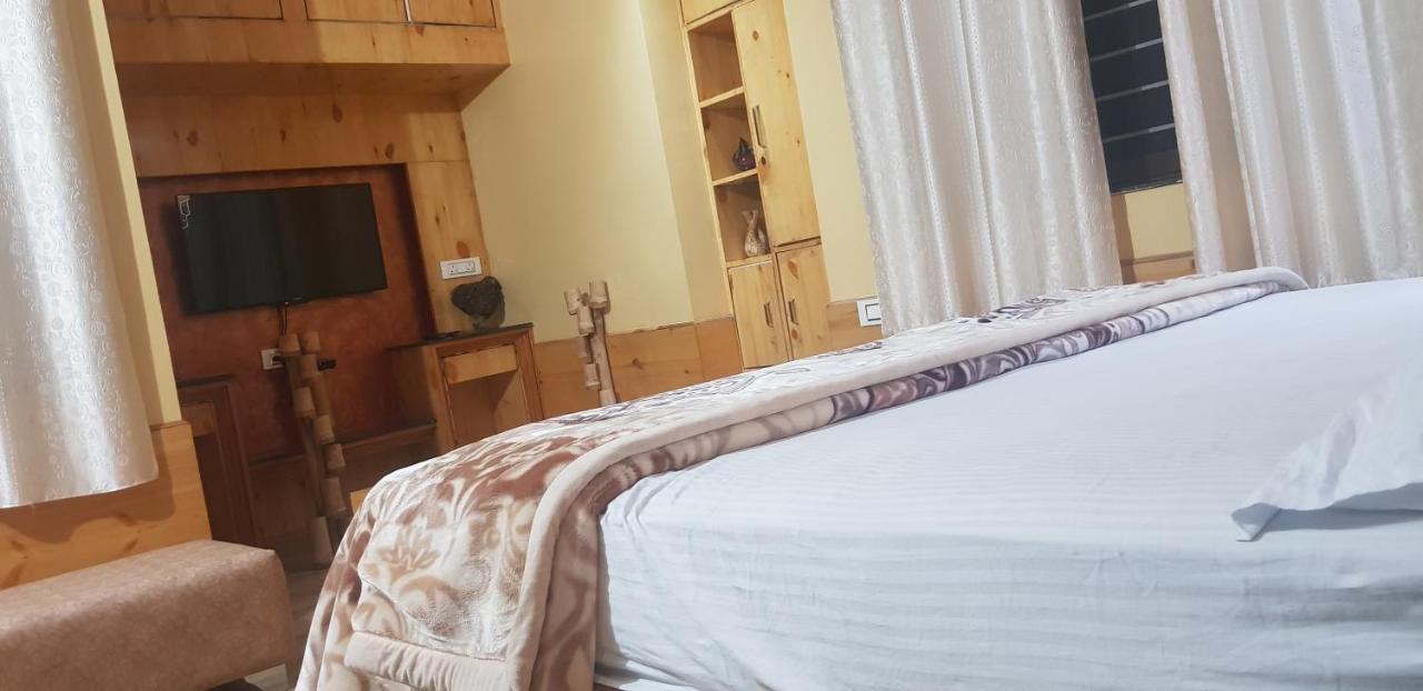 Forest Inn Home Stay Ντεχραντούν Εξωτερικό φωτογραφία